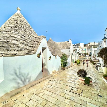 Trulli Moon Villa อัลเบโรเบลโล ภายนอก รูปภาพ