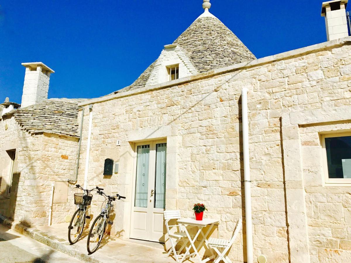 Trulli Moon Villa อัลเบโรเบลโล ภายนอก รูปภาพ