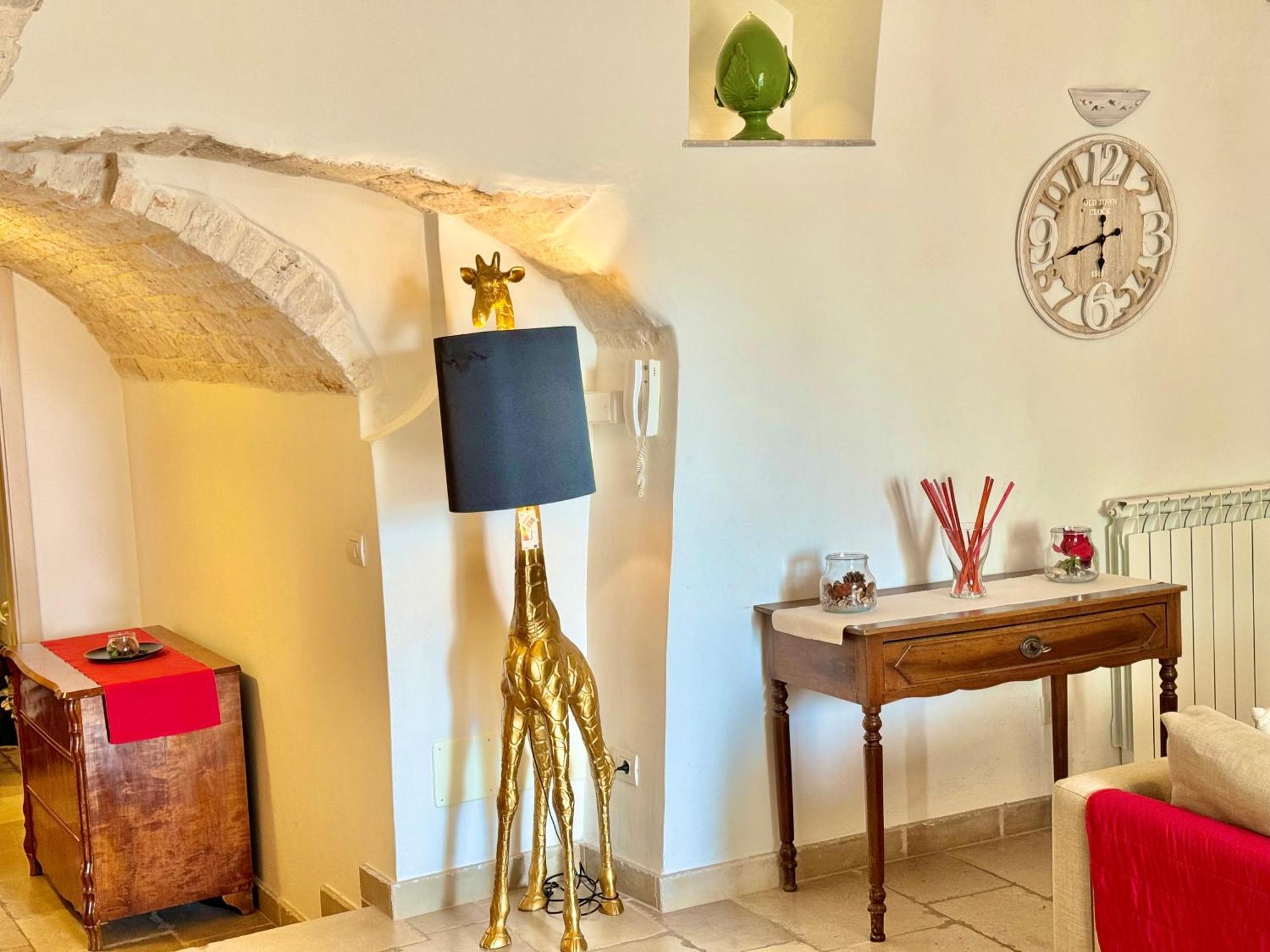 Trulli Moon Villa อัลเบโรเบลโล ภายนอก รูปภาพ