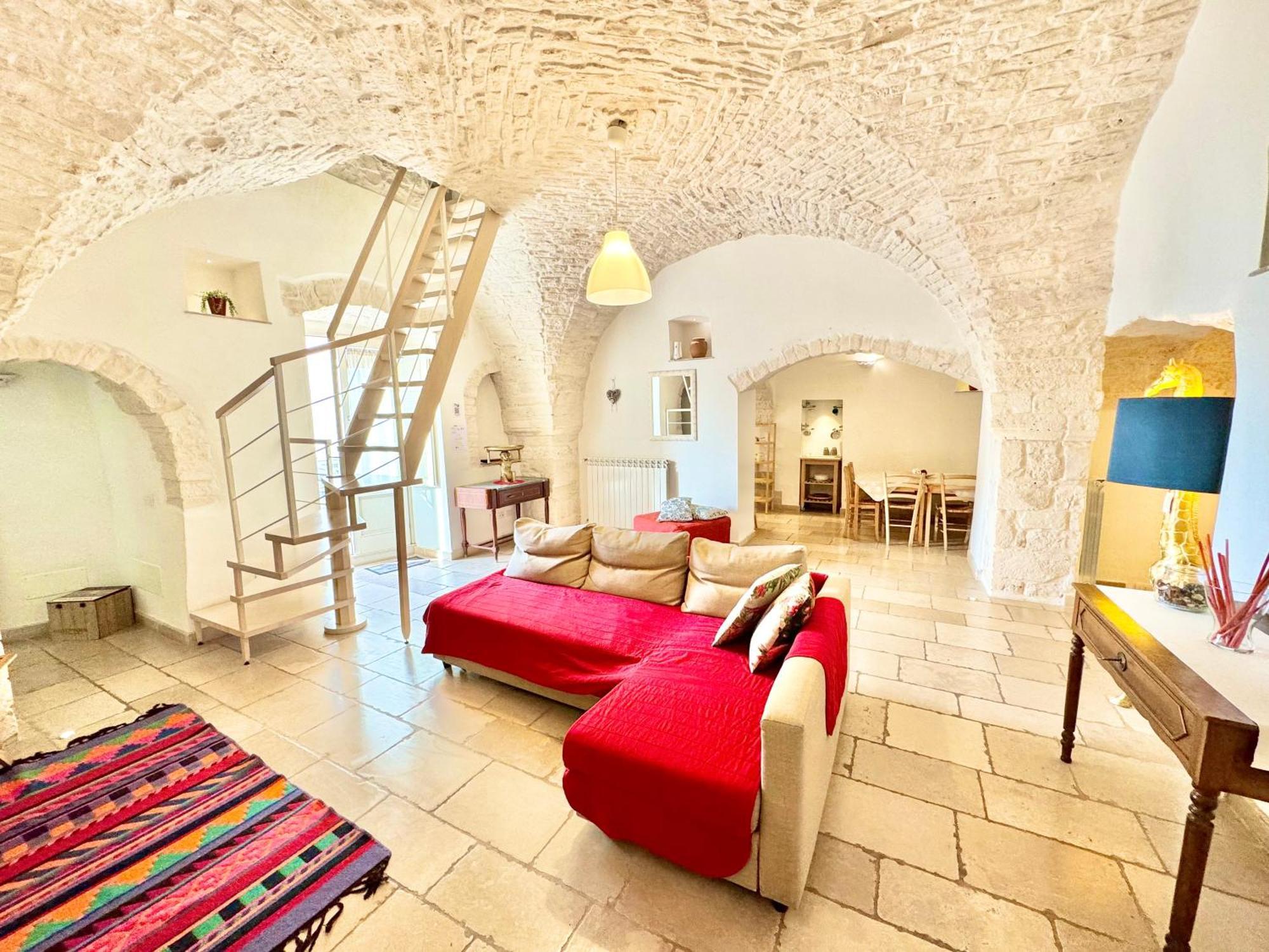 Trulli Moon Villa อัลเบโรเบลโล ภายนอก รูปภาพ