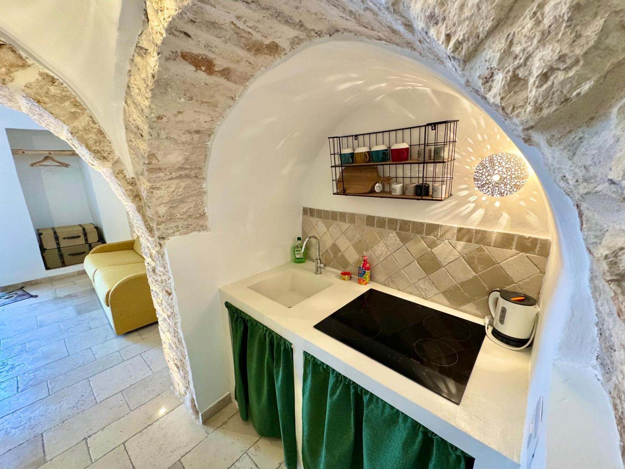 Trulli Moon Villa อัลเบโรเบลโล ภายนอก รูปภาพ