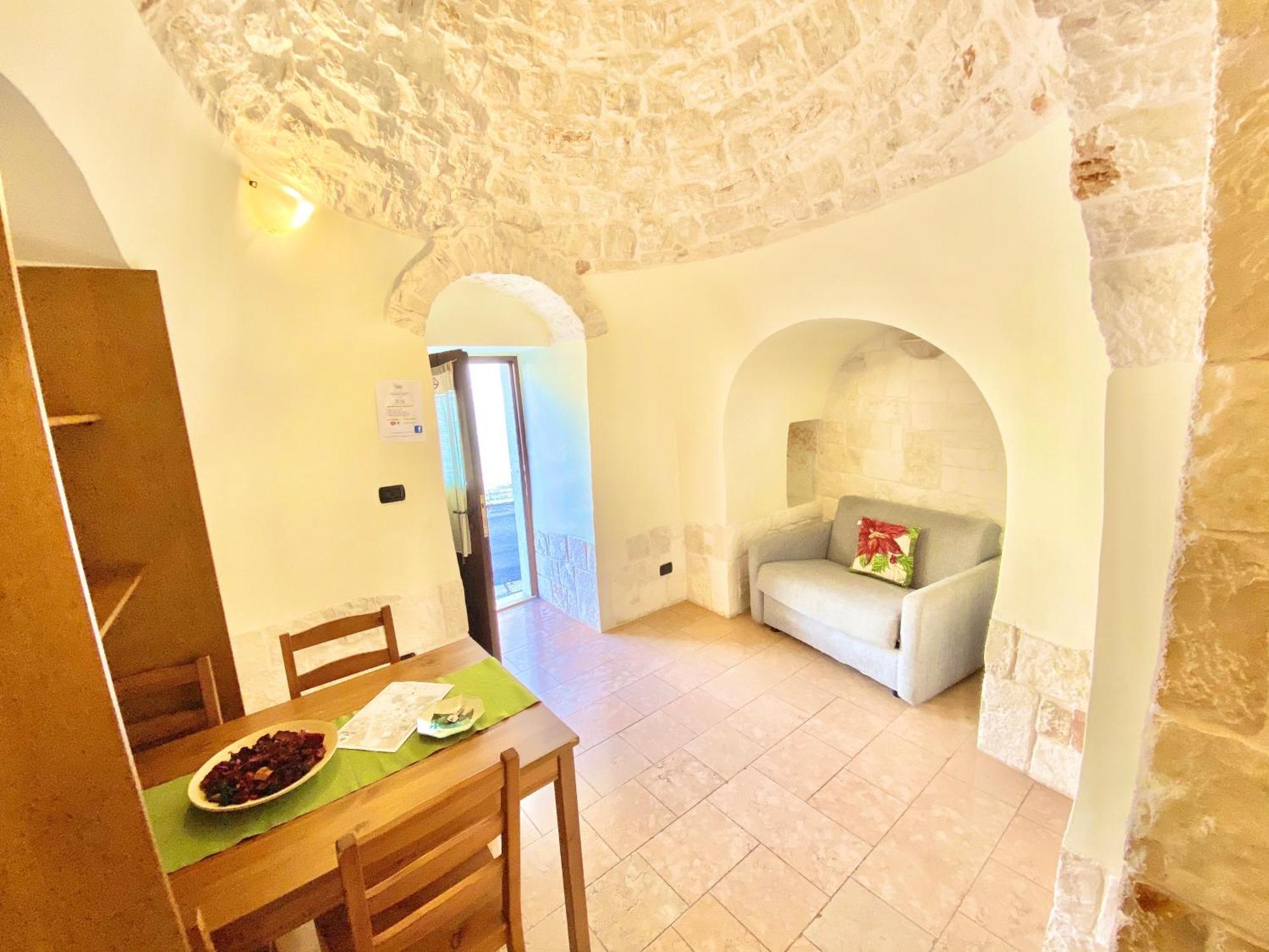Trulli Moon Villa อัลเบโรเบลโล ภายนอก รูปภาพ