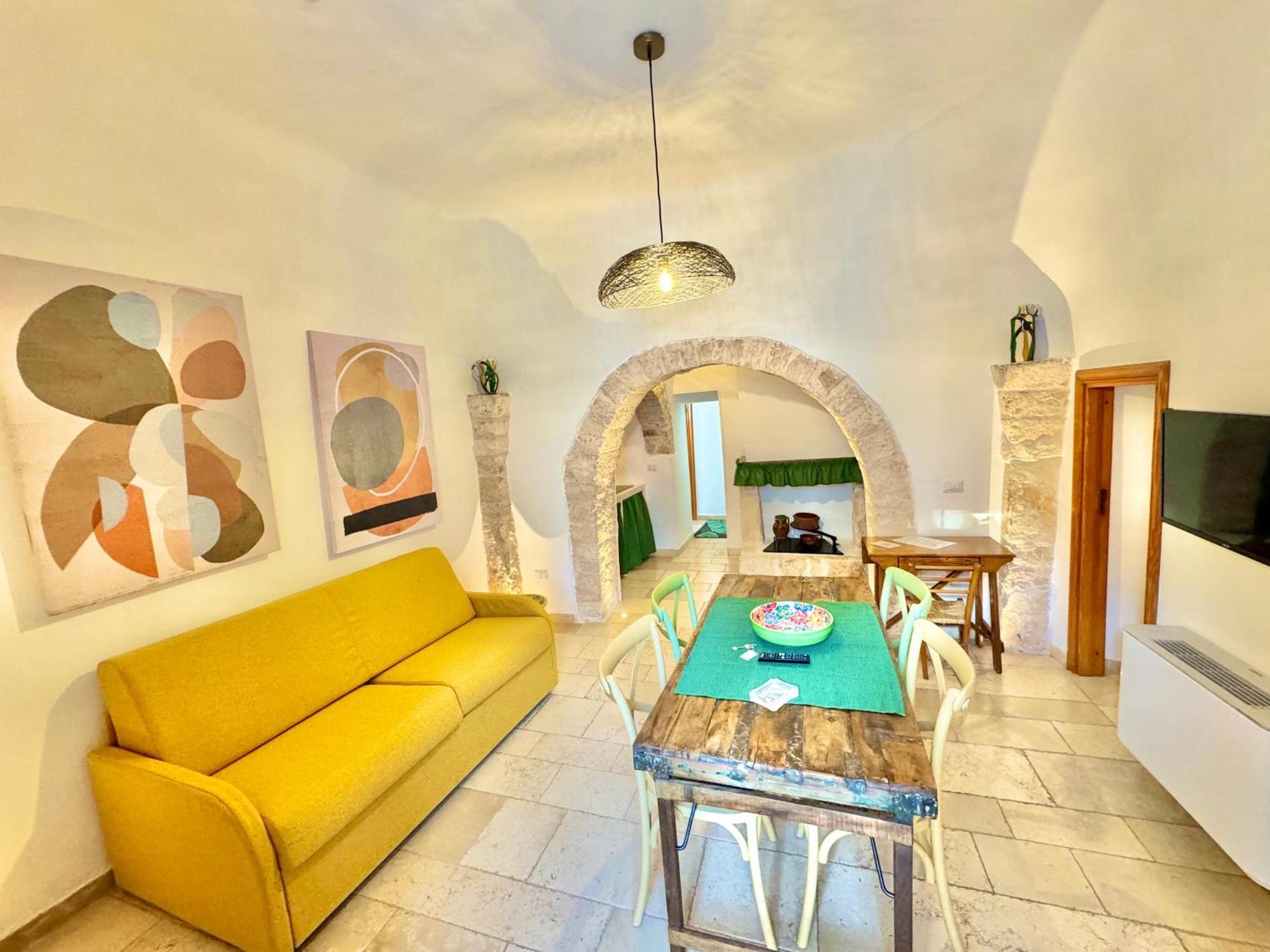Trulli Moon Villa อัลเบโรเบลโล ภายนอก รูปภาพ