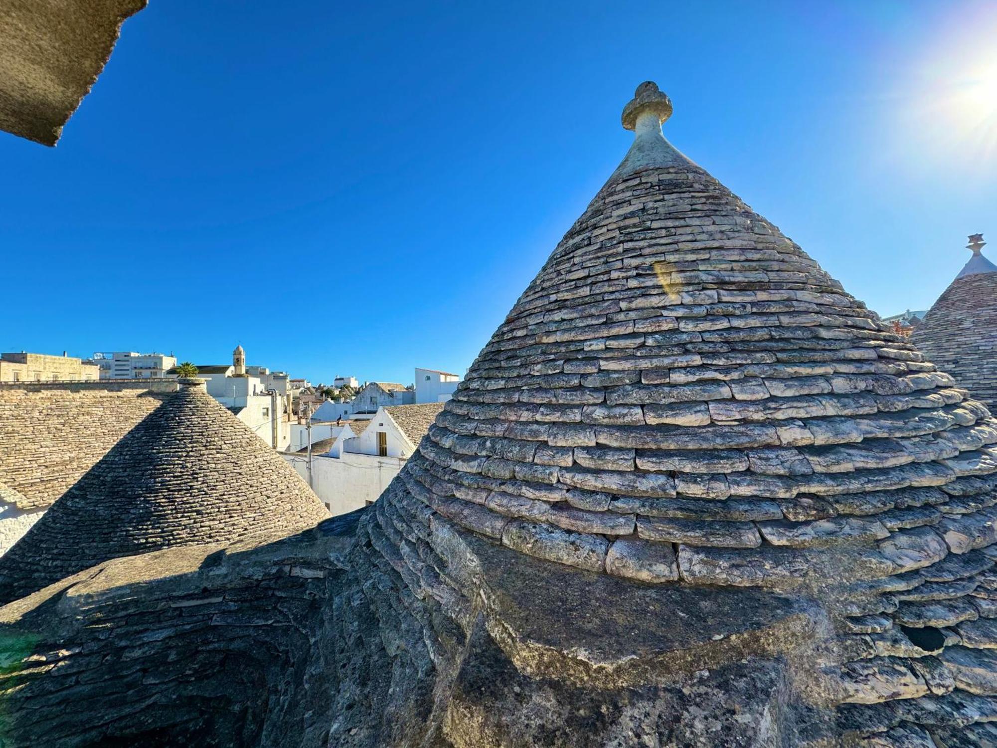Trulli Moon Villa อัลเบโรเบลโล ภายนอก รูปภาพ